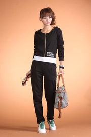 供應(yīng)韓版瑞麗風(fēng)格服飾與日用百貨，滿足多樣化生活需求